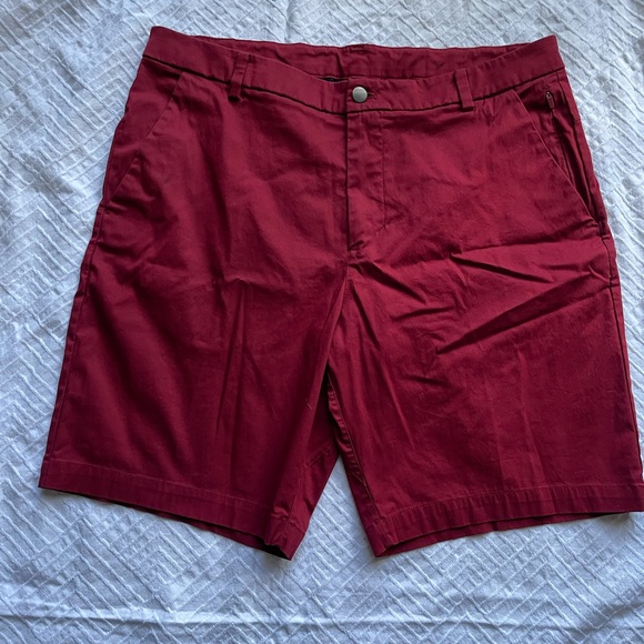 Lululemon men shorts 34 waist - Picture 6 of 9